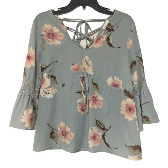 Charming Charlie’s Blue Flutter Bell Sleeve Boho Floral Blouse - Size M - Picture 1 of 4